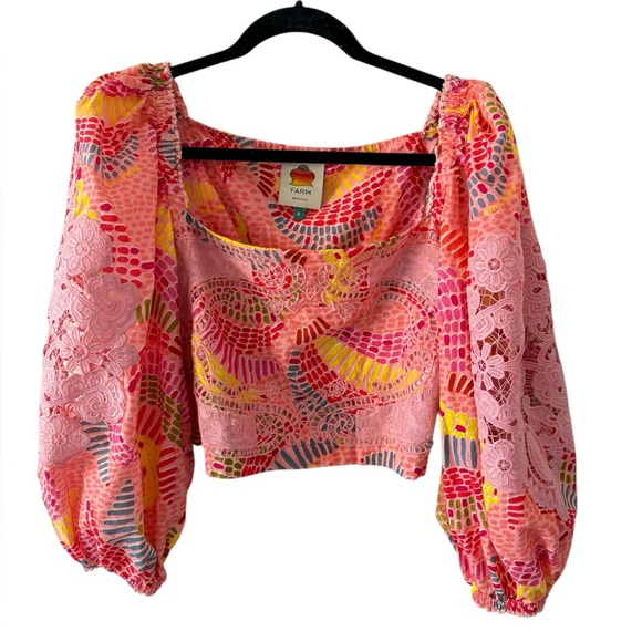 FARM Rio Tops - Farm Rio Colorful Patterned Crop Top. Small.